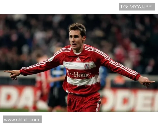 英国足球明星的辉煌成就与传奇故事盘点与回顾