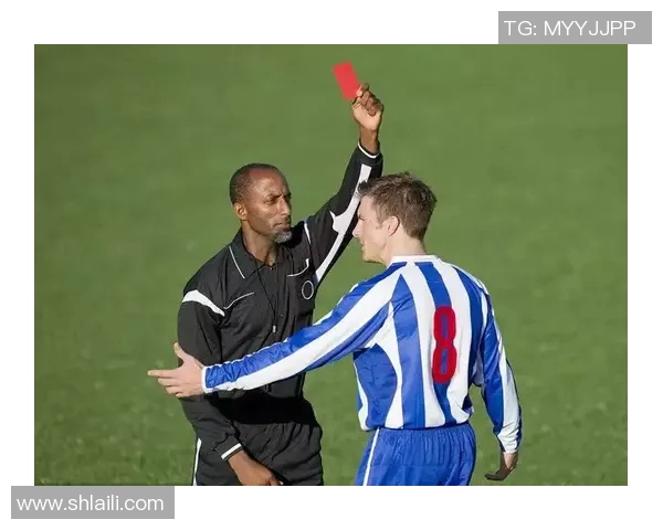 全球足球历史上获奖最多的明星球员及其辉煌成就解析